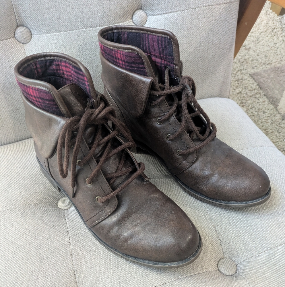 CLIFFS By White Mountain Chocolate Brown Lace Up Combat Ankle Boots Booties Sz 9